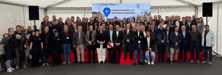 Foto familia de los proveedores de Asturias