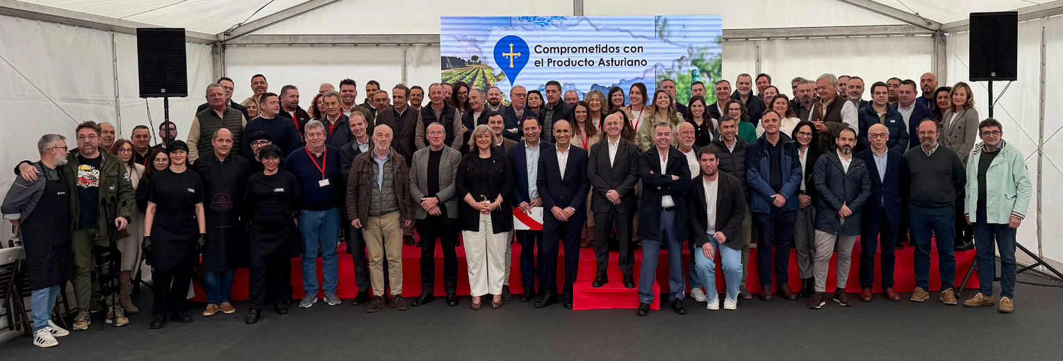 Foto familia de los proveedores de Asturias