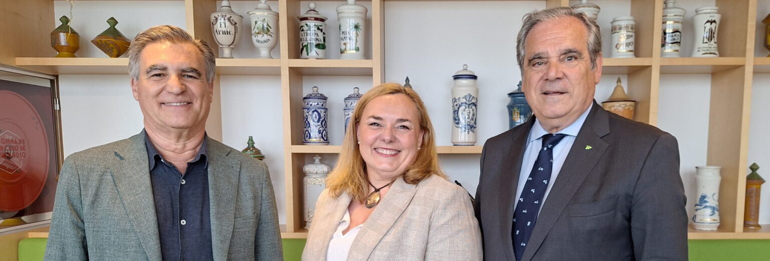 Acuerdo de CGCOF y SEORL por la salud auditiva en las farmacias comunitarias