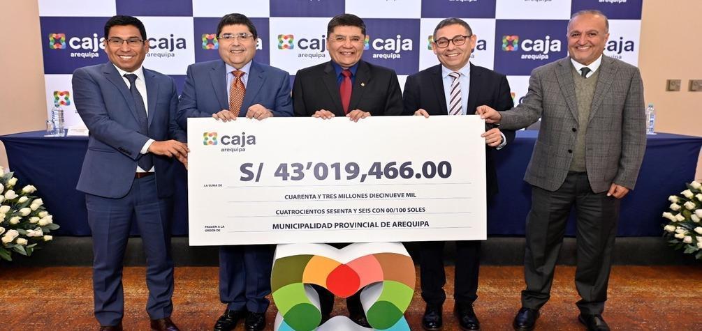 Caja Arequipa entrega más de 43 millones de soles proveniente de utilidades obtenidas en el 2024 a la Municipalidad Provincial de Arequipa