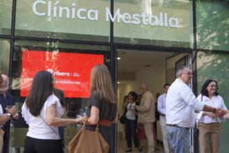 Exterior de la clínica Ribera Mestalla en la jornada de puertas abiertas - Imagen cedida por Grupo Ribera Salud