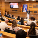 Loles Sala, Directora General de Fundación ManpowerGroup, durante el encuentro "Voces diversas, desafíos comunes"