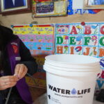 Ripley y WATERisLIFE se unen para llevar soluciones a comunidades vulnerables