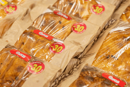 Descuento en alimentos con fecha próxima de caducidad en tiendas Eroski y Autoservicios Familia