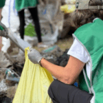 Voluntarios en la primera recogida de residuos en Galicia