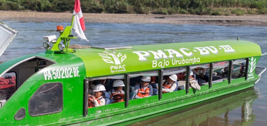 el modelo de vigilancia comunitaria que protege el Bajo Urubamba desde hace más de 20 años