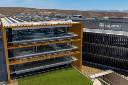 Centro Financiero Cajamar, Almería