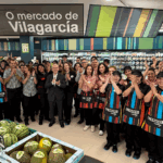 Trabajadores del nuevo establecimiento Eroski Center
