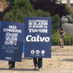 Human billboards de Calvo en la Universidad Complutense