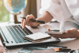 Los viajeros españoles confían cada vez más en la tecnología