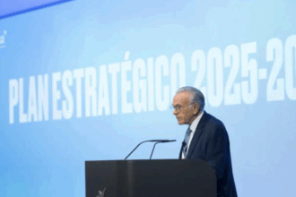 Isidro Fainé durante la presentación del Plan Estratégico a los empleados de Fundación ”la Caixa”.