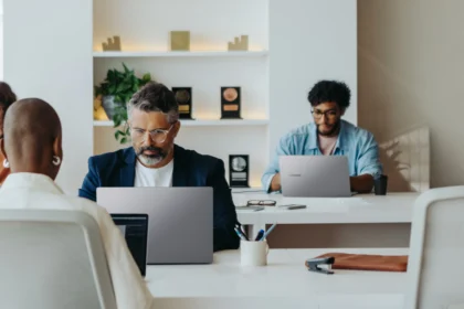 • Las pymes están empezando a incorporar ordenadores impulsados por IA para escalar operaciones - Informe de ASUS España