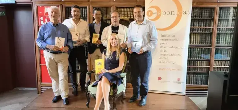 Marcos González, Presidente Editor y Fundador de Corresponsables junto a otros líderes de la RSE y la Comunicación Responsable en el encuentro impulsado por Respon.cat