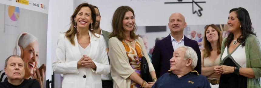 El Ayuntamiento de Zaragoza, Orange y la Fundación Orange impulsarán la alfabetización digital de los zaragozanos a través de talleres gratuitos