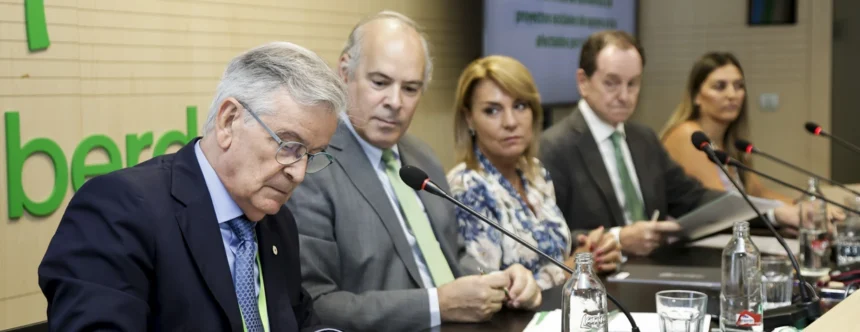 Firma de los convenios sociales para apoyar a los afectados por la DANA en Valencia - Fundación Iberdrola España