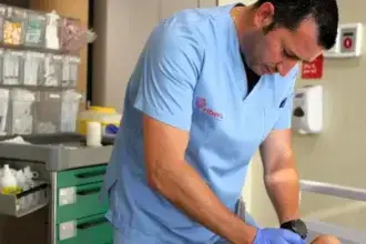 José Villalba, uno de los 2 impulsores de la cuenta de Instagram @aprendeacurar - Imagen cedida por el Grupo Ribera Salud