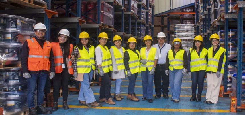Mujeres con liderazgo ingresan al mundo industrial: una jornada de inspiración, aprendizaje y equidad