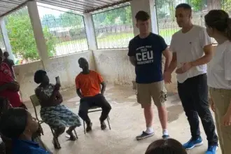 El Hospital Universitario del Vinalopó colabora con el CEU en una misión educativa y sanitaria en Senegal