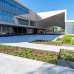 Un 90% de las empresas destacan la resiliencia, la iniciativa y la autonomía como las actitudes más escasas entre los jóvenes profesionales, según un informe del IESE