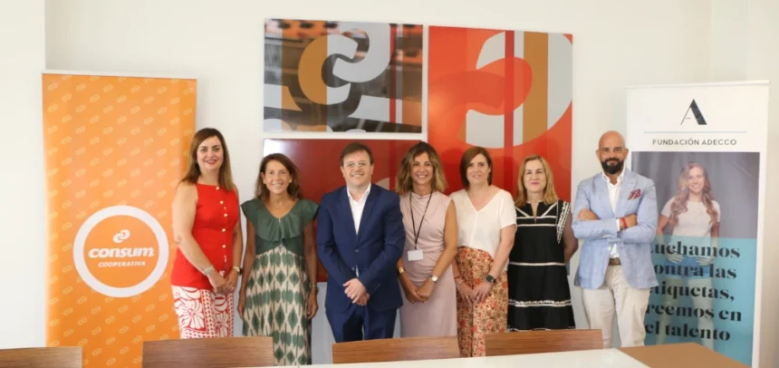 Consum renueva su compromiso con el programa #EmergenciaPorElEmpleo para impulsar la inclusión laboral de personas en situación de vulnerabilidad