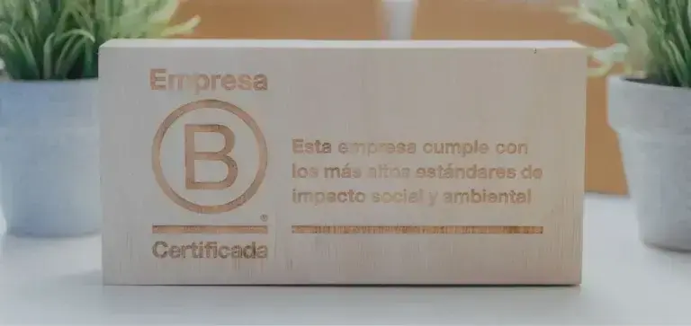 Transcendent reafirma su compromiso con el impacto positivo al recertificarse como B Corp