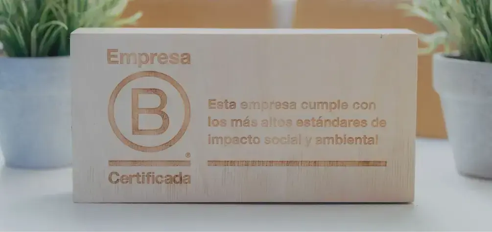 Transcendent reafirma su compromiso con el impacto positivo al recertificarse como B Corp