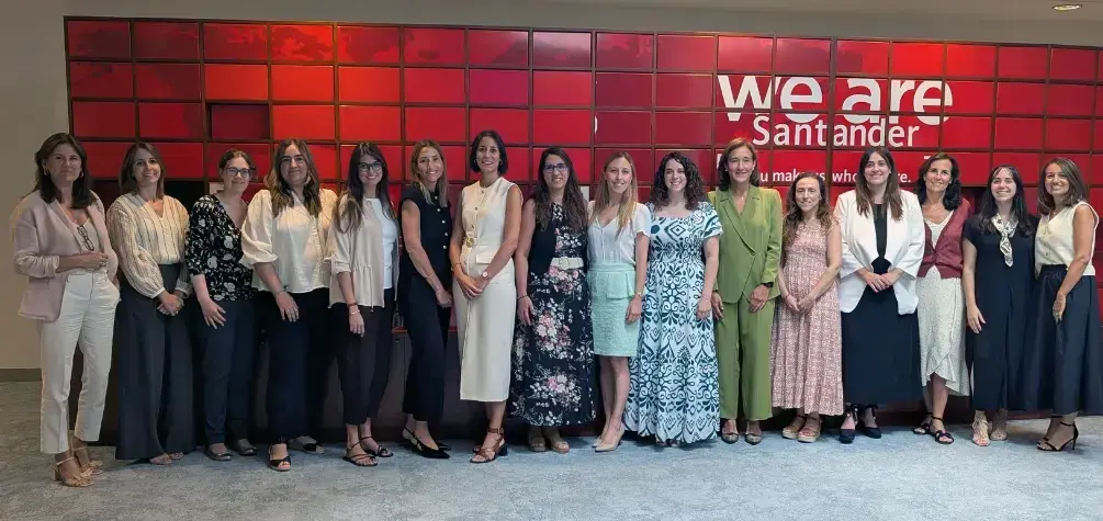 Finaliza la IX edición de “De Mujer a Mujer”: un proyecto de mentoring que impulsa la integración laboral de mujeres supervivientes de violencia