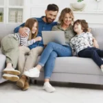 Fad Juventud y BBVA presentan un nuevo videotutorial dirigido a familias para impulsar el pensamiento crítico en casa