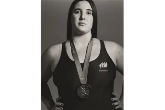 La medallista Paula Leitón