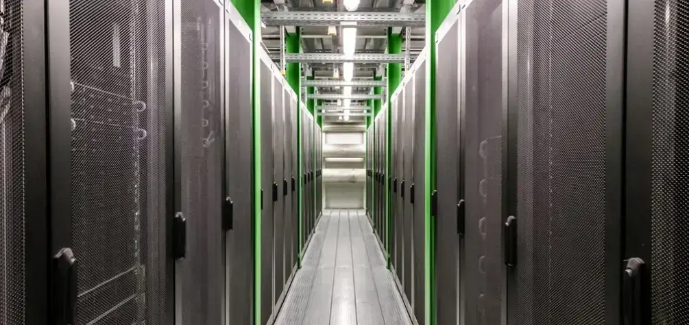 3 formas de potenciar la RSC con eficiencia energética y refrigeración inteligente en centros de datos
