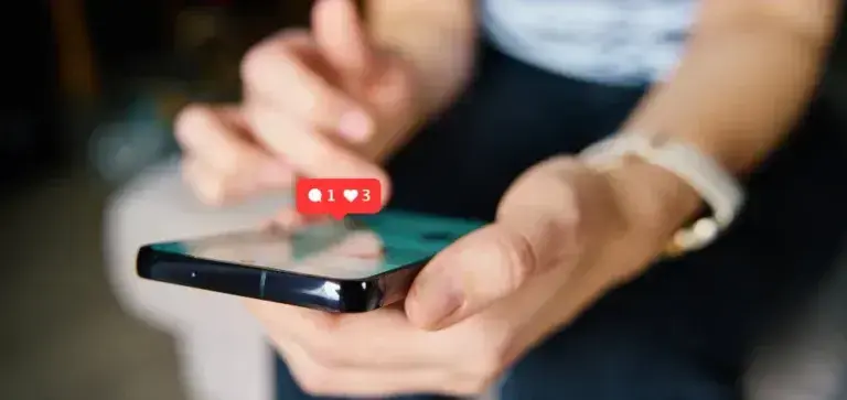 Estas se han convertido en los nuevos canales de información y en terreno fértil para la automatización de contenido