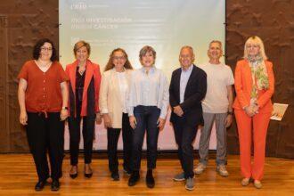 Desde la izda: María Currás, Rosario Perona, Mercedes Robledo, Pampa García Molina, Ángel Carracedo, José Enrique León y Sonia Vidal (del departamento de Research de la Fundación La Caixa). / Imagen de: Laura M. Lombardía. CNIO