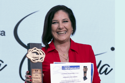 Lucía Casanova, Directora en Diseñadora Lucia Casanova, fue galardonada en la XV Edición de los Premios Corresponsables