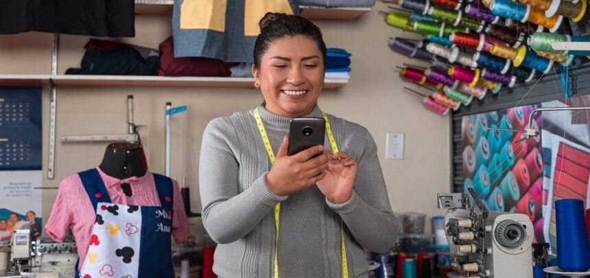 Caja Arequipa se corona como ganadora mundial en los Customer Centricity World Series 2025 por su estrategia de Desembolso Digital