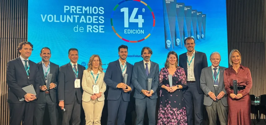 Galardonados en los Premios Voluntades de Responsabilidad Social Empresarial (RSE) de la Federación Española de Empresas de Tecnología Sanitaria (Fenin)
