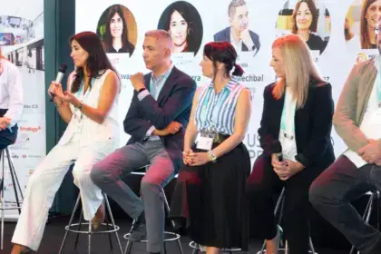Mesa de debate Personalización, transparencia y fiabilidad
