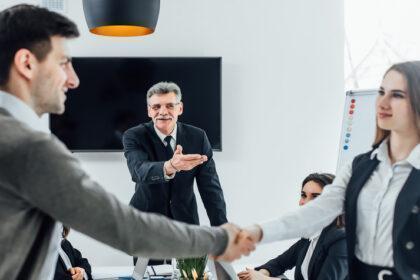 cuatro claves para destacar en un mercado laboral cada vez más competitivo