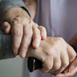 DomusVi promueve la colaboración público-privada en el ámbito de los cuidados - Imagen de Stock (rawpixel.com en Freepik.es)