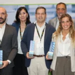 Juan Carlos González, Jefe de Compras de Envases y Embalajes Grupo Ángel Camacho; Felipe González Campos, Responsable de Sostenibilidad y Medio Ambiente Grupo Félix Solís Avantis; Yolanda Arranz, Head of Procurement de Grupo Pernod Ricard; Javier Miguel Ariz Navarreta Procurement Expert MMPP & Value Engineering de Grupo Pernod Ricard; Luis Cardoso, Cooperate Supply Chain Director de Grupo BA Glass; Joana Pérez, Corporate Supply Chain de Grupo BA Glass; José María Carrasco, CEO de Cartonplast Ibérica.