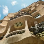 Foto de tyler hendy: https://www.pexels.com/es-es/foto/edificio-de-hormigon-175934/