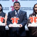 Caja Arequipa obtiene triple reconocimiento en la ceremonia de premiación “Empresas que Transforman 2025”