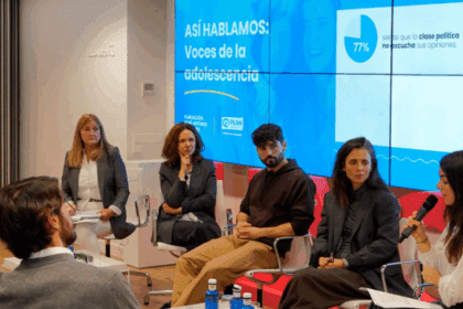 Mesa de debate durante la presentación del informe sobre el estado de la adolescencia en España, "Así hablamos: las voces de la adolescencia" - Plan International