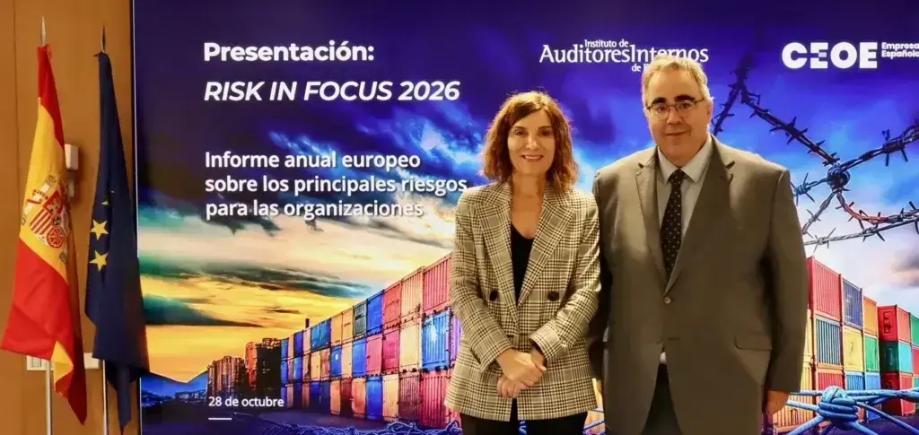 Presidenta IAI España Sonsoles Rubio director de Economía de CEOE Gregorio Izquierdo