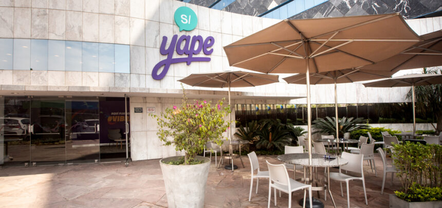 Reniec, Yape y BCP lanzan plataforma para facilitar el pago de trámites a millones de peruanos