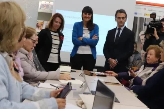 El programa 'Todo por aprender' de Orange y Fundación Orange impulsa la capacitación digital de más de 1.000 murcianos