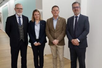 Los equipos de Aqualia y Cruz Roja Española hacen balanza de su alianza por la salud mental
