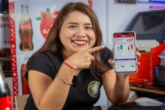 Arca Continental impulsa la digitalización de las bodegas peruanas con TUALI, una app con IA generativa