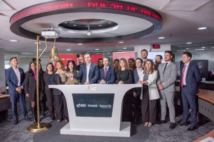 Ceremonia de la emisión del Bono Sostenible Amazonía - Fundación Microfinanzas BBVA