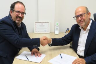 Firma del convenio de colaboración de Alianza Logistics con el Consejo de Empresas del Máster RSC UPV