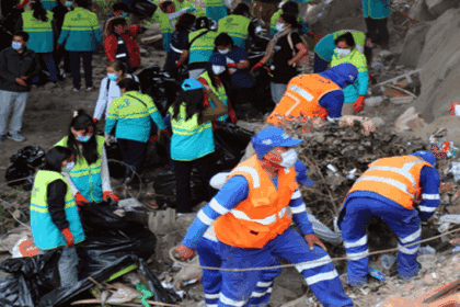 Minam y voluntarios ambientales realizan limpieza del río Rímac